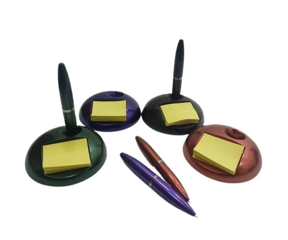 B2429- Bolígrafo con base y porta nota
Morado Verde Negro Rojo Violeta *