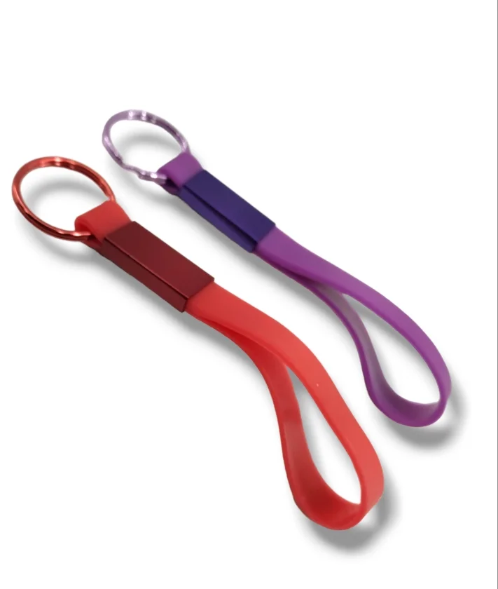 TPM598 Llavero Silicone Morado Rojo
