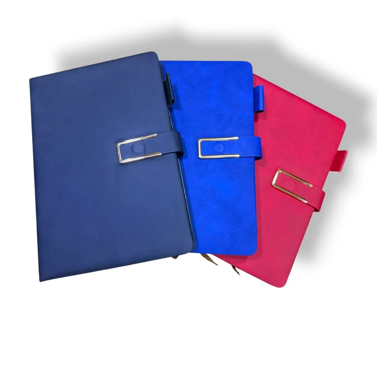 ATP001 Agenda Roja, Azul y Negra medidad 21X14,5