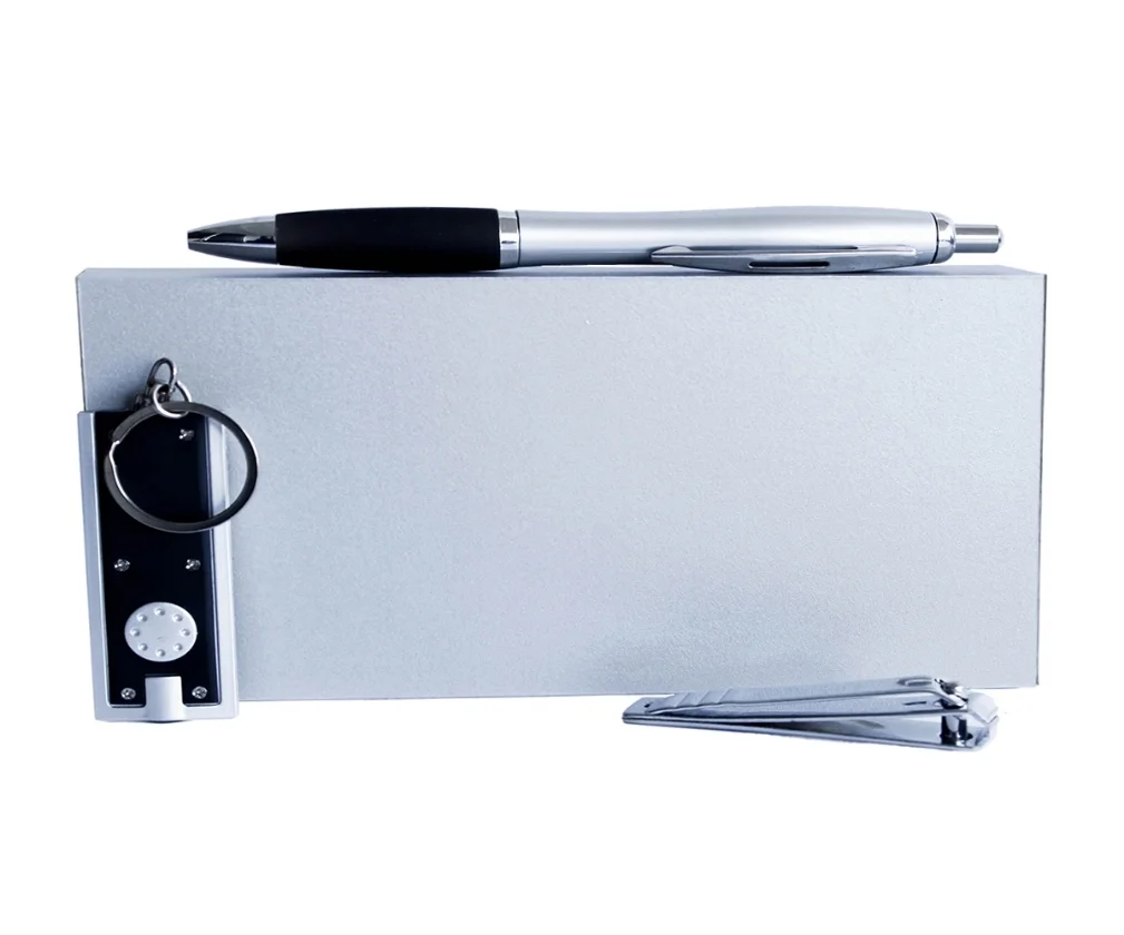 J1417 – Set de bolígrafo y linterna